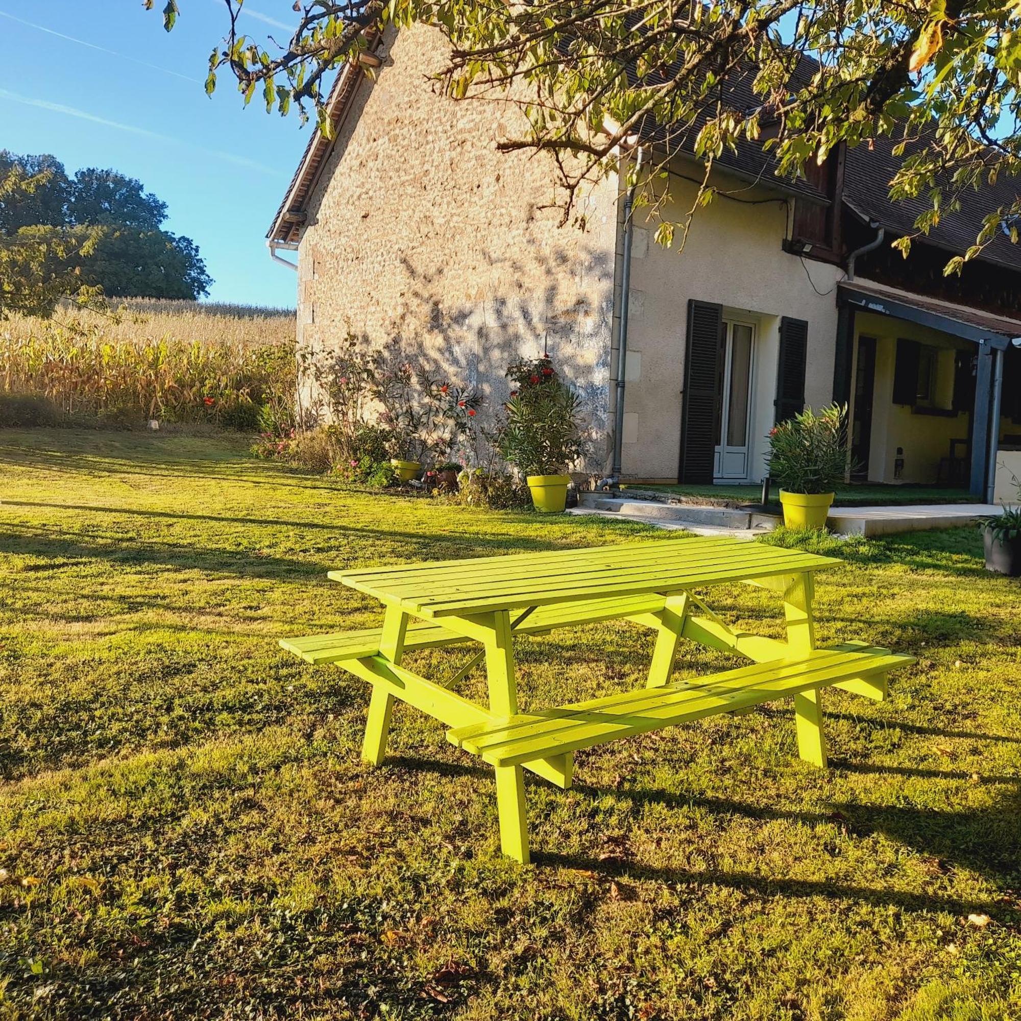 Gite Les Vignes Du Chateau - 4 Personnes Gehee Eksteriør billede