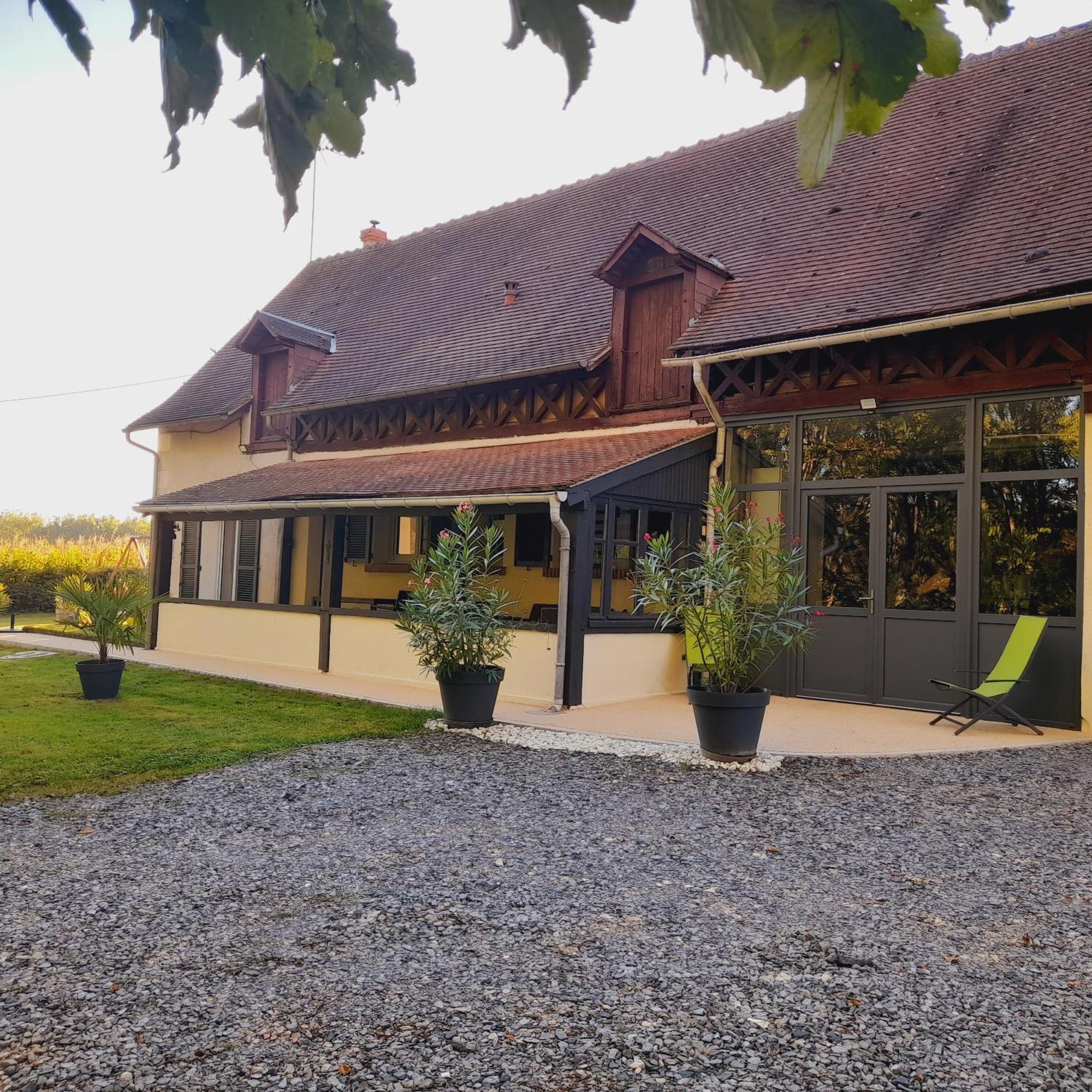 Gite Les Vignes Du Chateau - 4 Personnes Gehee Eksteriør billede